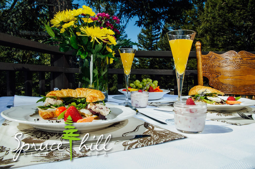 Spruce Hill Resort & Spa 108 Mile Ranch Екстер'єр фото